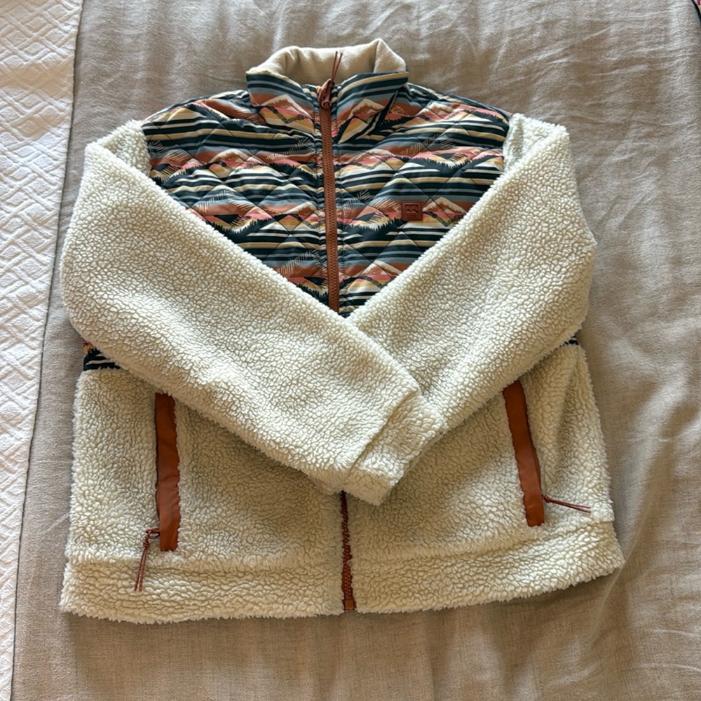 A/Div Hidden Trails
Women White Zip Up Jacket